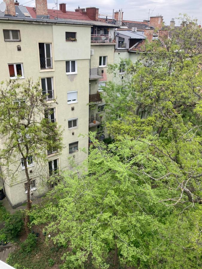 Roland Apartment - Puskas Budapest Luaran gambar